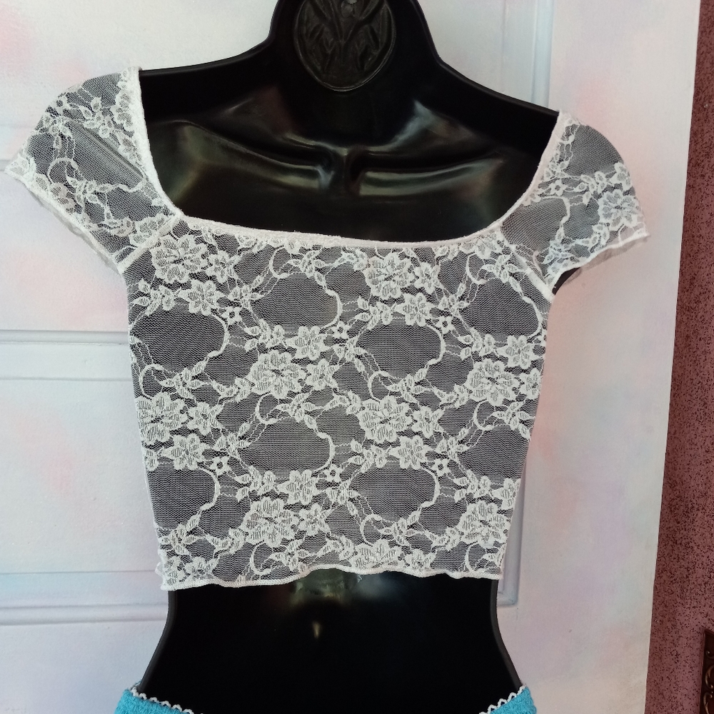 Gorg full lace scoop neck w accent bow crop top! nwot! - Picture 6 of 11